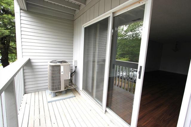 2008 Franklin Crossing Rd 2008, Franklin, MA 02038