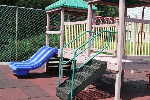 2008 Franklin Crossing Rd 2008, Franklin, MA 02038
