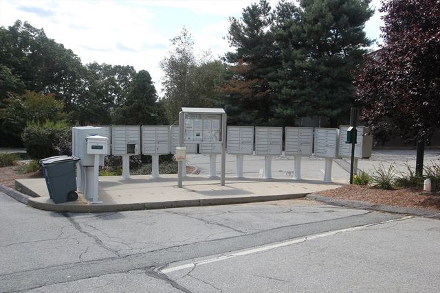 2008 Franklin Crossing Rd 2008, Franklin, MA 02038