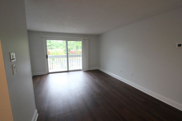 2008 Franklin Crossing Rd 2008, Franklin, MA 02038