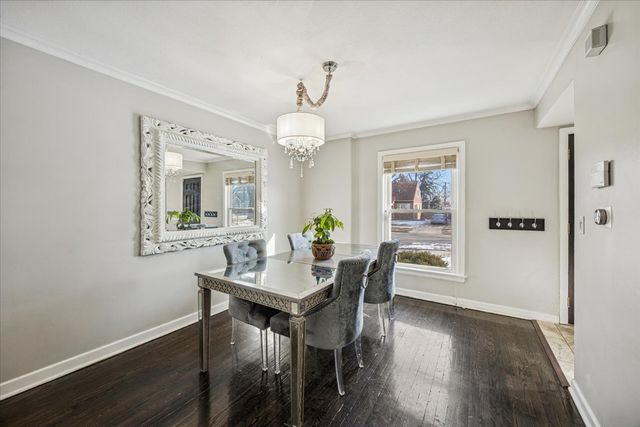 1426 Bristol Avenue, Westchester, IL 60154