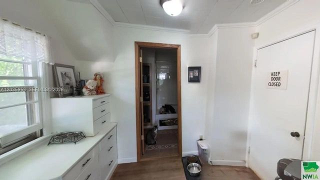 35 Hinshaw St, Arnolds Park, IA 51331