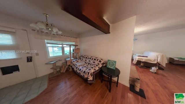 35 Hinshaw St, Arnolds Park, IA 51331