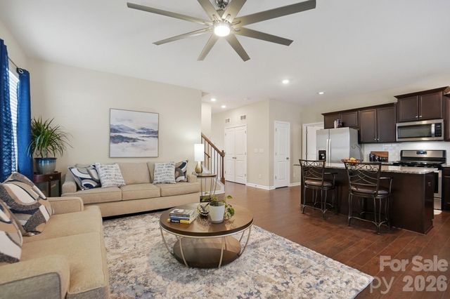 10630 Bradstreet Commons Way, Charlotte, NC 28215
