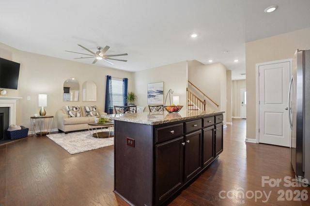 10630 Bradstreet Commons Way, Charlotte, NC 28215