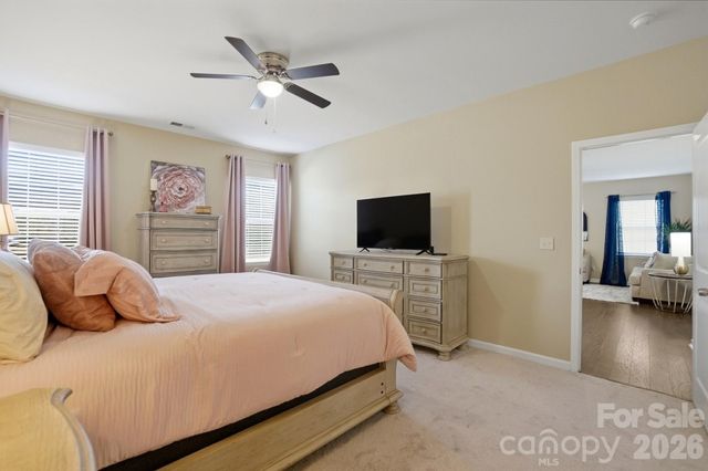 10630 Bradstreet Commons Way, Charlotte, NC 28215