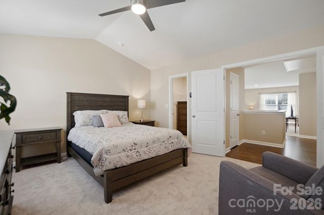 10630 Bradstreet Commons Way, Charlotte, NC 28215