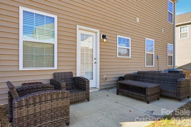 10630 Bradstreet Commons Way, Charlotte, NC 28215