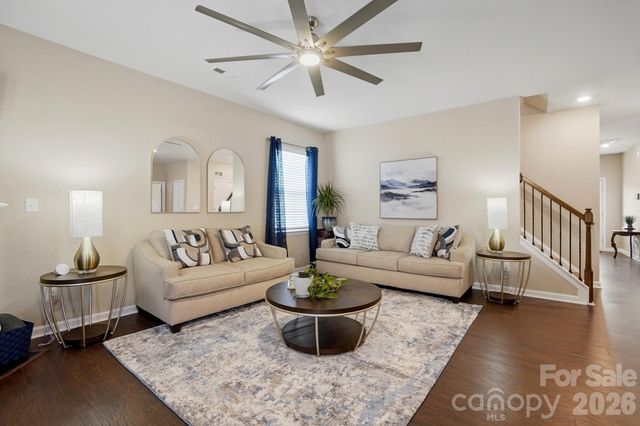 10630 Bradstreet Commons Way, Charlotte, NC 28215