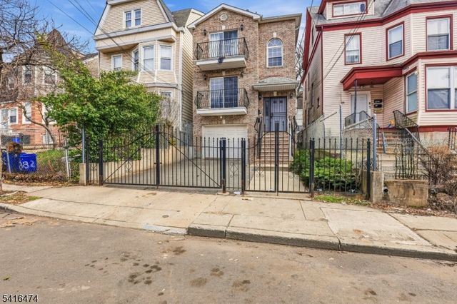 884 S 17Th St, Newark City, NJ 07108