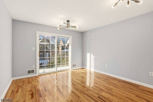 884 S 17Th St, Newark City, NJ 07108