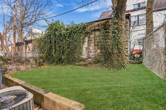 884 S 17Th St, Newark City, NJ 07108