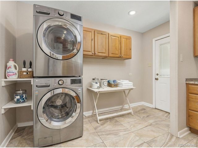 921 Yates St, Denver, CO 80204