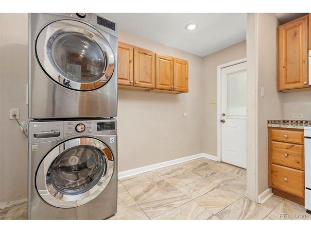 921 Yates St, Denver, CO 80204