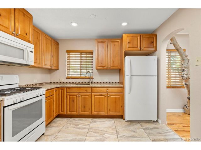 921 Yates St, Denver, CO 80204
