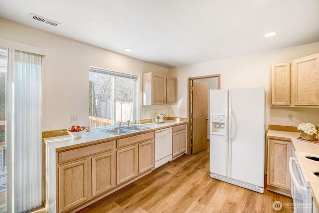 825 SW 361st Street, Federal Way, WA 98023