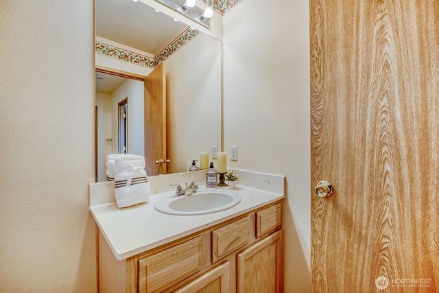 825 SW 361st Street, Federal Way, WA 98023