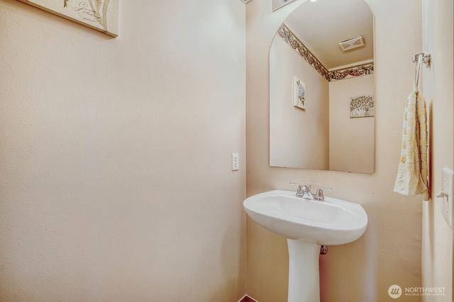 825 SW 361st Street, Federal Way, WA 98023