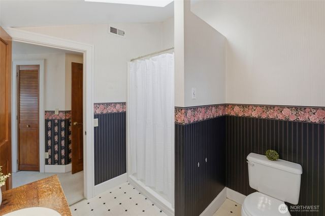 7210 20th Avenue E, Tacoma, WA 98404