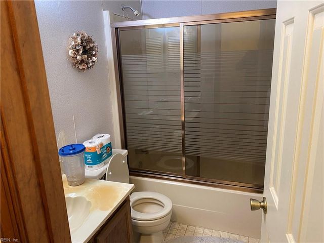 1124 Lowland Cottage LN, Virginia Beach, VA 23454