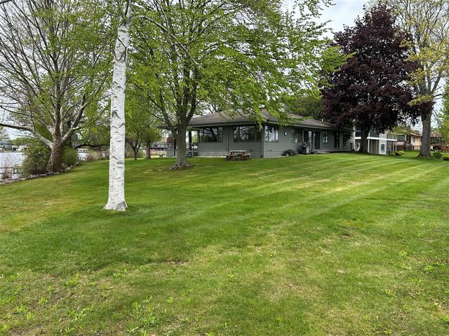 11975 E Lee Mar Drive, Vicksburg, MI 49097