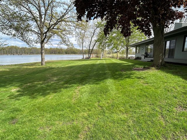 11975 E Lee Mar Drive, Vicksburg, MI 49097