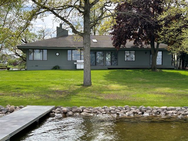 11975 E Lee Mar Drive, Vicksburg, MI 49097