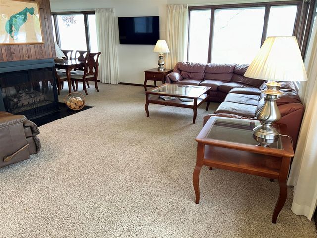 11975 E Lee Mar Drive, Vicksburg, MI 49097