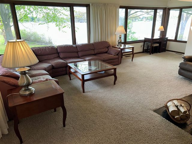 11975 E Lee Mar Drive, Vicksburg, MI 49097