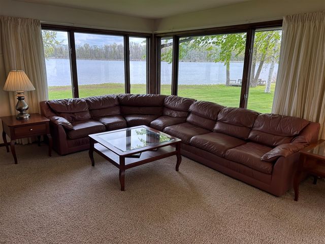 11975 E Lee Mar Drive, Vicksburg, MI 49097