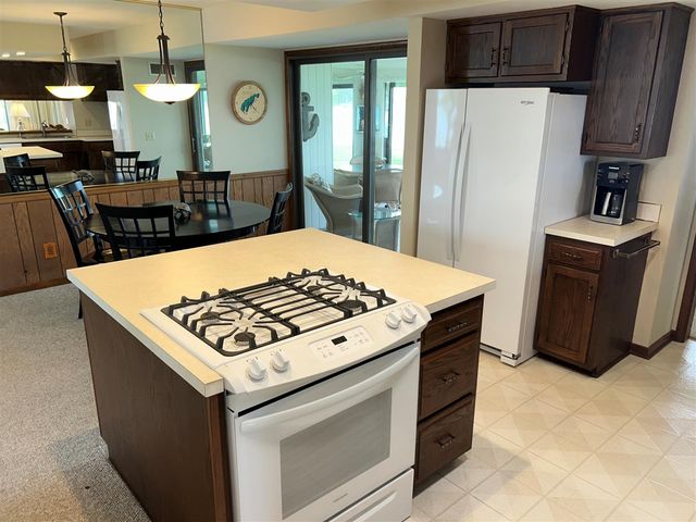 11975 E Lee Mar Drive, Vicksburg, MI 49097