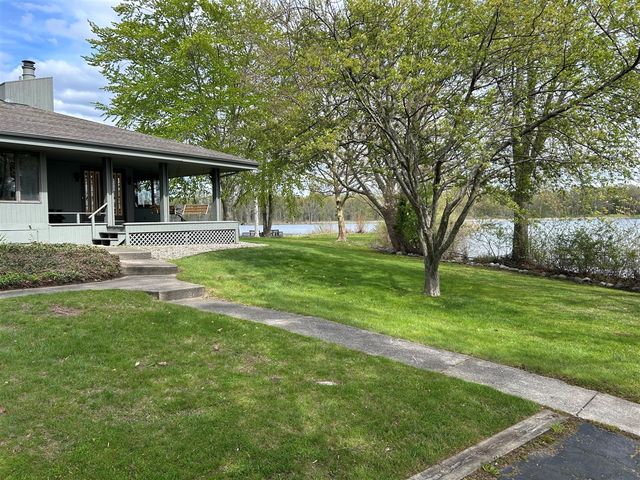 11975 E Lee Mar Drive, Vicksburg, MI 49097