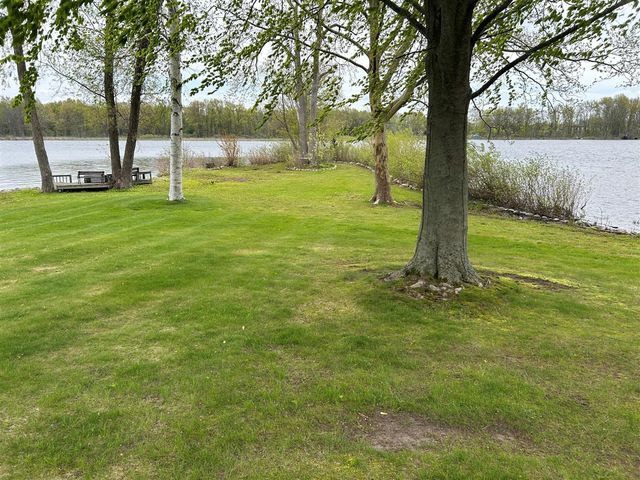 11975 E Lee Mar Drive, Vicksburg, MI 49097