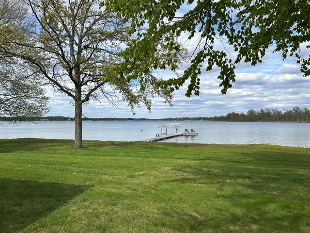 11975 E Lee Mar Drive, Vicksburg, MI 49097