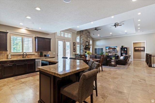 1542 S VALLEY VIEW DR, Perry, UT 84302