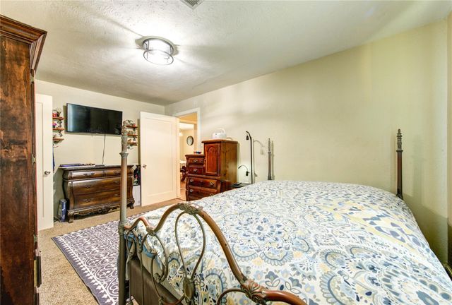 2206 Oaklawn Drive, La Marque, TX 77568