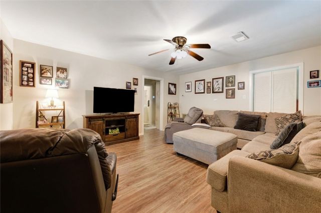 2206 Oaklawn Drive, La Marque, TX 77568