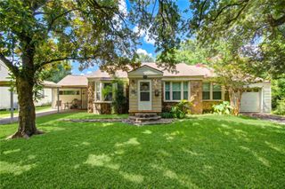 2206 Oaklawn Drive, La Marque, TX 77568
