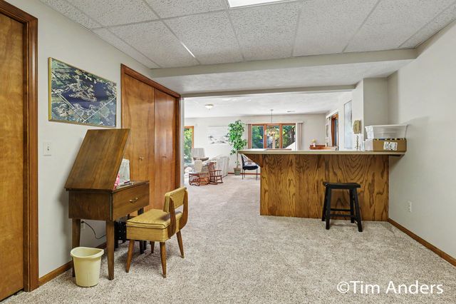 6090 Arroyo Vista Drive NE, Rockford, MI 49341