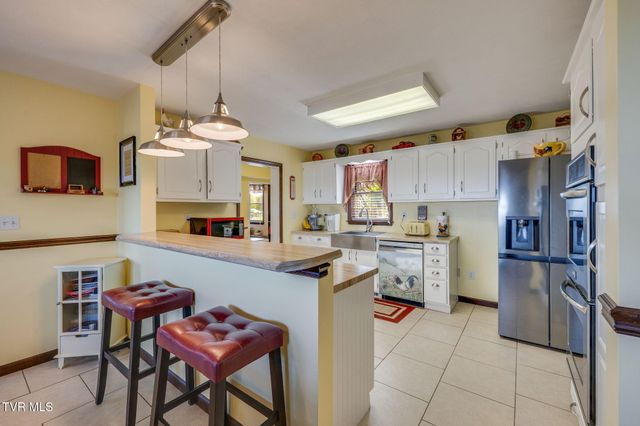 104 Newt Wheelock Road, Jonesborough, TN 37659