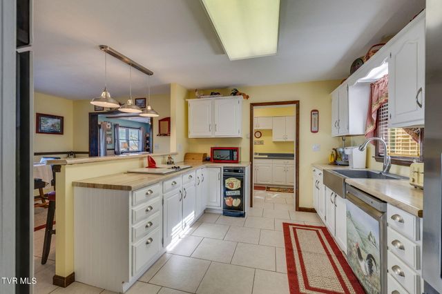 104 Newt Wheelock Road, Jonesborough, TN 37659