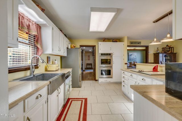 104 Newt Wheelock Road, Jonesborough, TN 37659