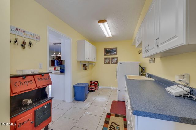 104 Newt Wheelock Road, Jonesborough, TN 37659