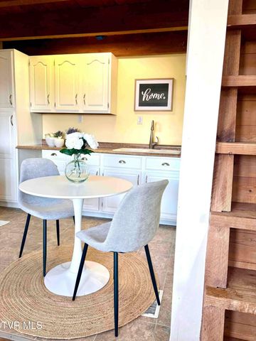 104 Newt Wheelock Road, Jonesborough, TN 37659