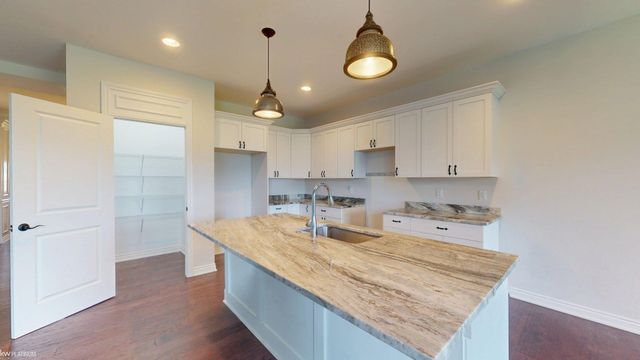 15300 Eton Pointe Drive, Clinton Twp, MI 48035