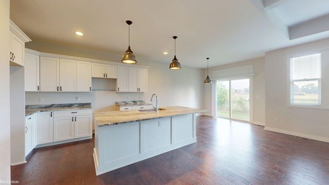15300 Eton Pointe Drive, Clinton Twp, MI 48035