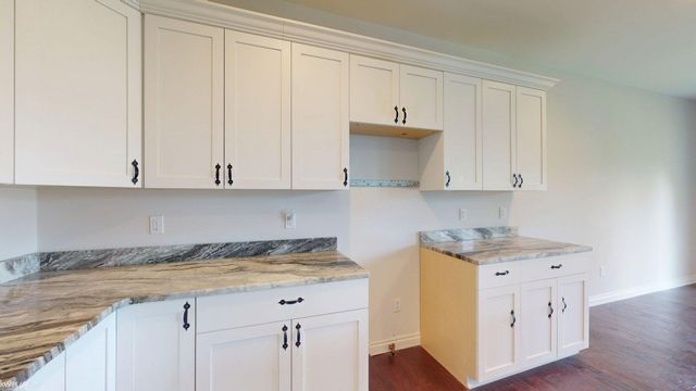 15300 Eton Pointe Drive, Clinton Twp, MI 48035