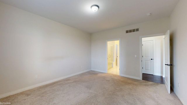 15300 Eton Pointe Drive, Clinton Twp, MI 48035