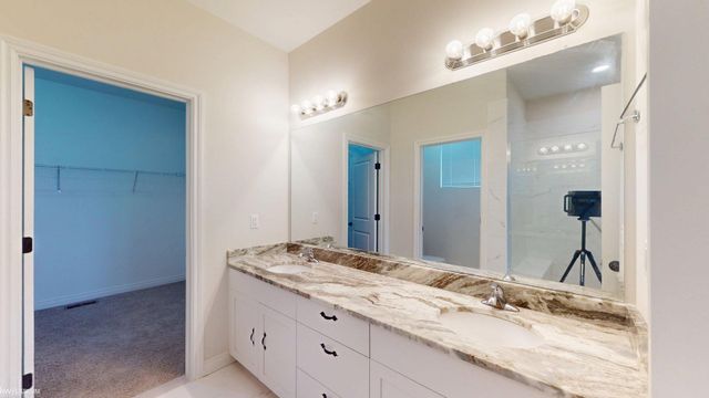 15300 Eton Pointe Drive, Clinton Twp, MI 48035