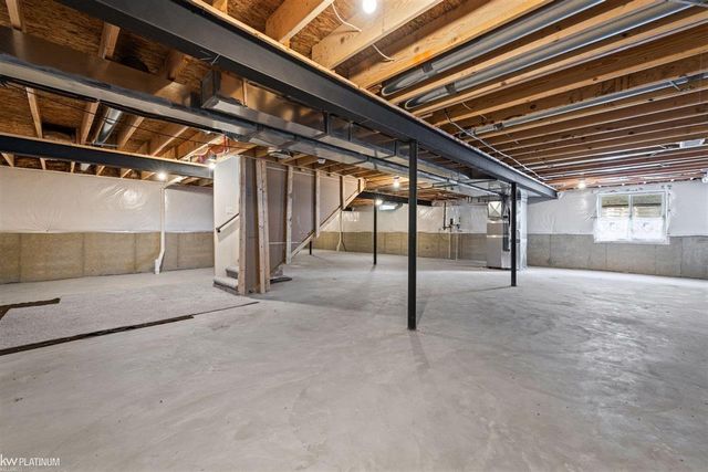 15300 Eton Pointe Drive, Clinton Twp, MI 48035